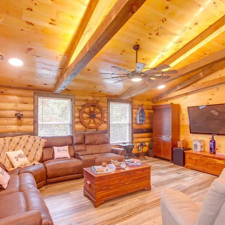 Pet-Friendly Chattanooga Cabin With Hot Tub And Kayaks エクステリア 写真