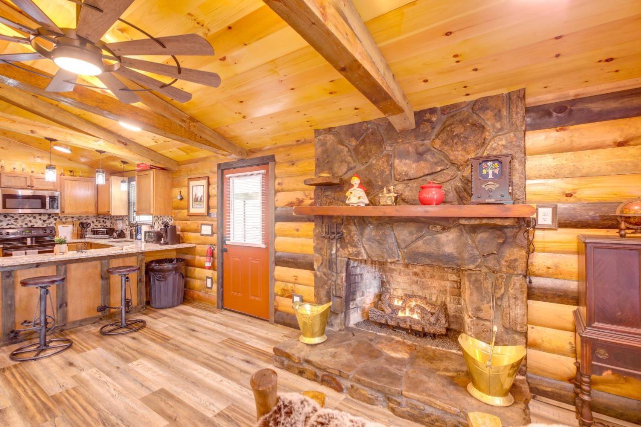 Pet-Friendly Chattanooga Cabin With Hot Tub And Kayaks エクステリア 写真