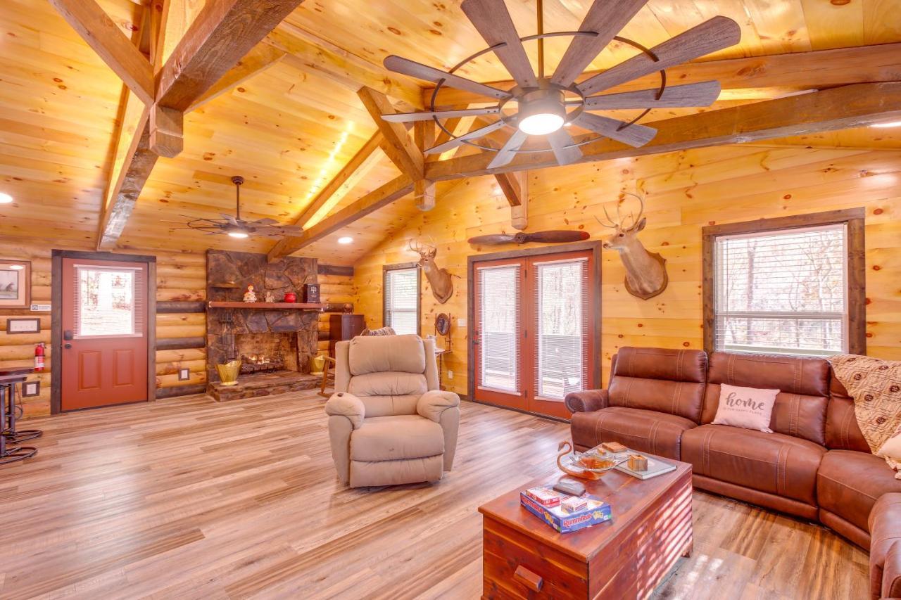 Pet-Friendly Chattanooga Cabin With Hot Tub And Kayaks エクステリア 写真
