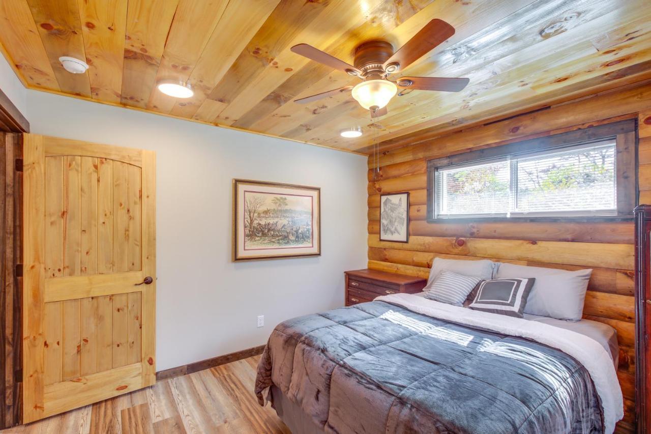 Pet-Friendly Chattanooga Cabin With Hot Tub And Kayaks エクステリア 写真