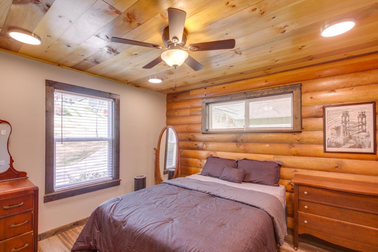 Pet-Friendly Chattanooga Cabin With Hot Tub And Kayaks エクステリア 写真